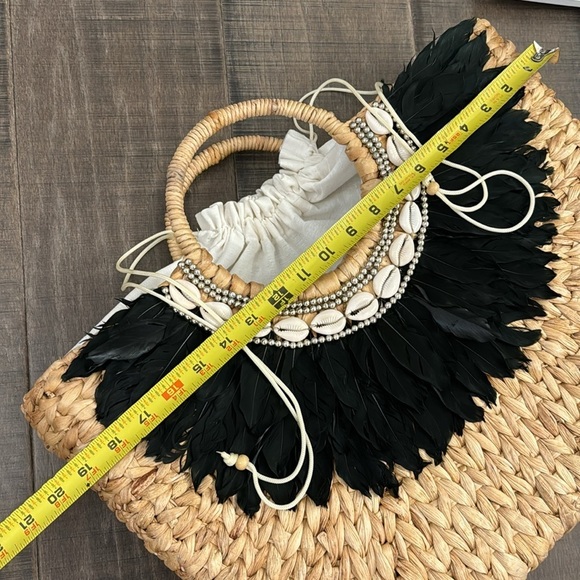 LARGE HANDMADE BRACH BAG WITH FEATHERS - Picture 16 of 17